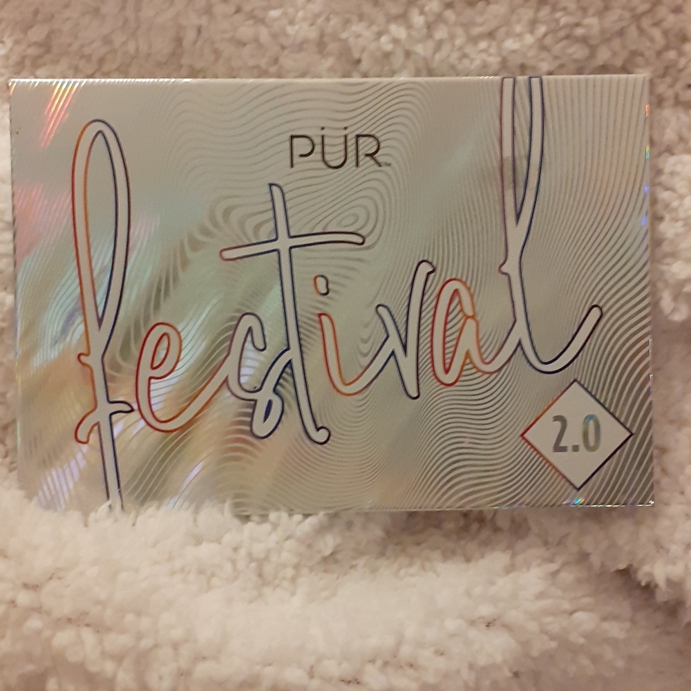 Brand New Pür Festival Pressed Pigment Palette